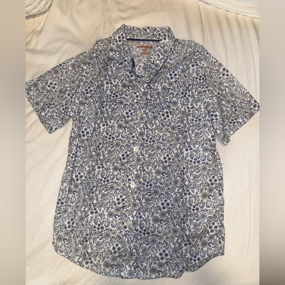 Cat & Jack Blue and White Patterned Floral Boys Button Up Shirt
